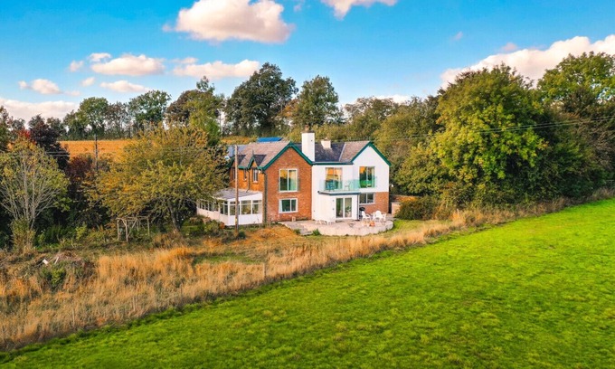 Monmouth House | Your Countryside Retreat in Monmouthshire