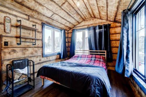 Lac-des-Plages House | Your Cozy Cabin Retreat