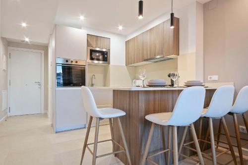 Collblanc y La Torrassa Apartment | YOUR HOME- Apartment Camp Nou Baj