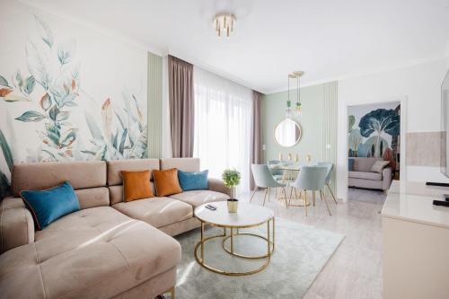 Ujlipotvaros Apartment | Your Ideal City Escape with Parking Included