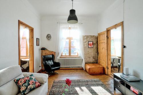 Viljandi Apartment | Your Lutsu Apartment Lux Retro Prime Spot