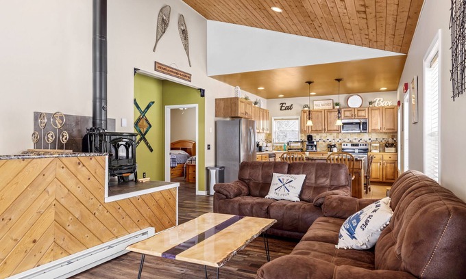 Union Dale House | Your Own Personal Ski - Skate - Fishing LODGE!