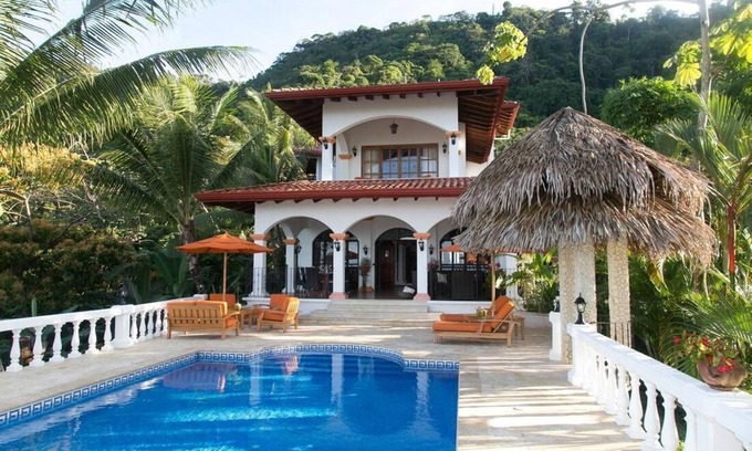 Dominicalito Villa | Your Own Private Mini Resort In A Large Private Estate