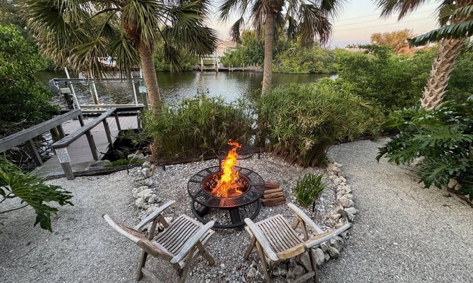 Cape Haze House | * Your Peaceful Waterfront Escape! *