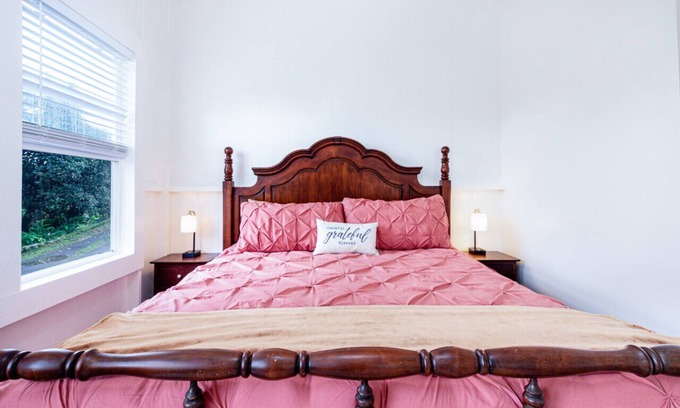 Hilo Apartment | Your Perfect Hilo Homebase - Sleeps 9 with AC