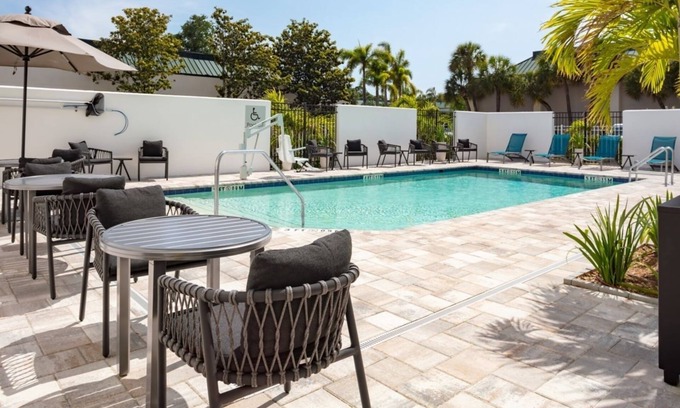 Clearwater Hotel | Your Relaxing Getaway Awaits! Free Breakfast, Free Parking, Pets Allowed, Pool