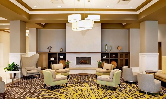 College Park Hotel | Your Stylish City Escape! 2 Posh Units, Near CNN Center, Pet-Friendly