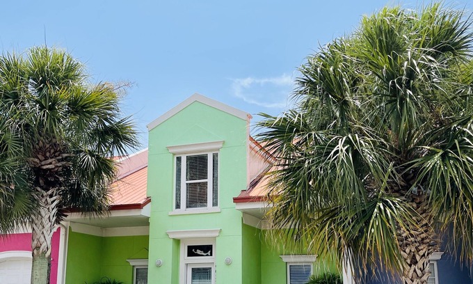 Sunset Pass House | Your Ultimate Family Getaway: Perdido Oasis with Pool, Beach, Sauna, Patio/Grill