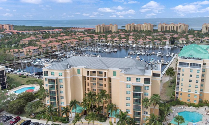 Burnt Store Marina Condo | Your Waterfront Retreat at Burnt Store Marina