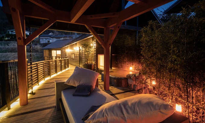 Yufuin Onsen Hotel | Yufuin Luxury Villa -zakuro-