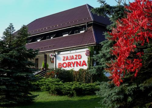 Wielun Hotel | Zajazd Boryna
