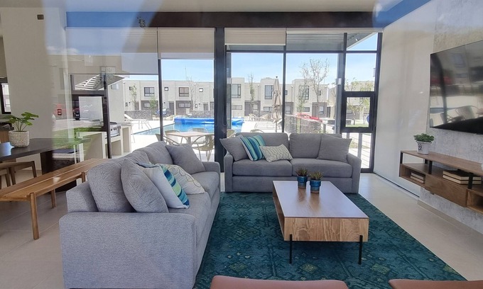 El Marques House | Zakia