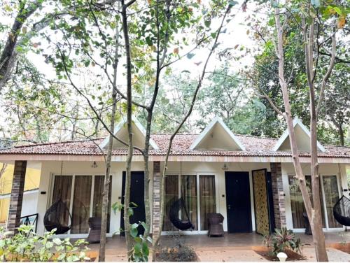 Yelagiri Resort | Zeenath Taj Gardens