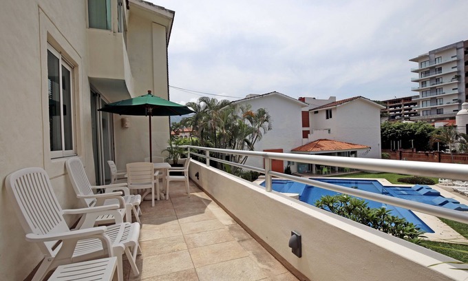 Diaz Ordaz Hotel | ZenHarmony Suites