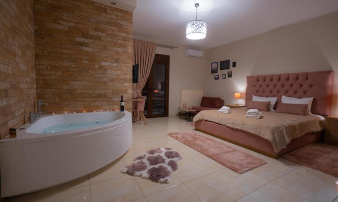 Loutraki House | Zillis Apartments