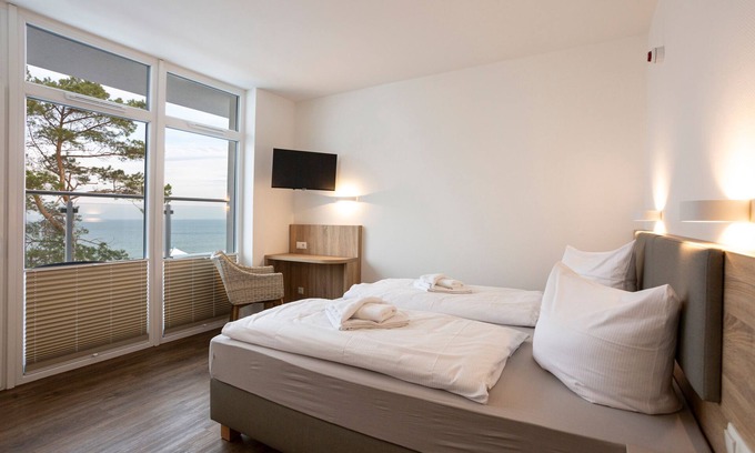 Lubmin House | Zimmer mit Terrasse Neubau - Hotel Seebrücke