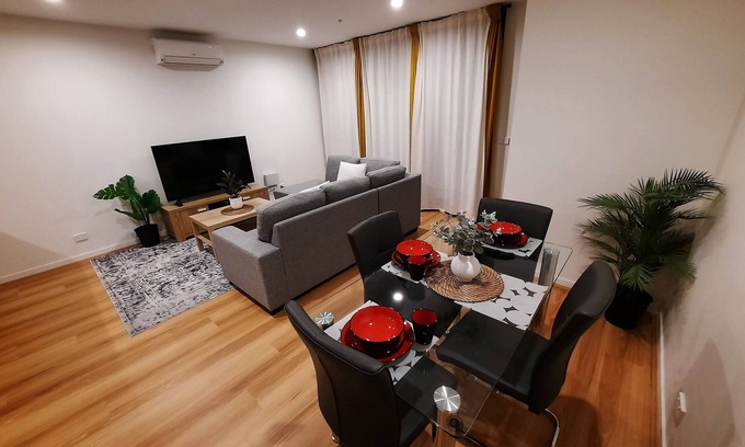 Kaleen Apartment | ZMITH Apartment - BROOKEn(Near AIS, GIO Stad., UC & Nth - Canberra Hosp)