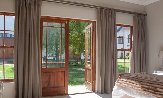 Cape Winelands Hotel | Zorgvliet Country lodge