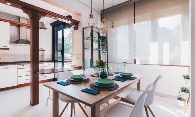 Uribarri Apartment | Zumalakarregi Apartment by People Rentals