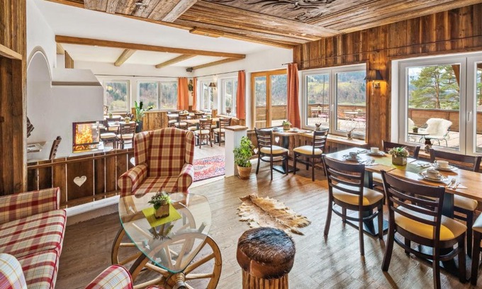 Garmisch-Partenkirchen House | Zur Schönen Aussicht Hotel garni