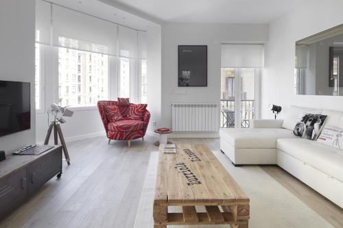 Gros Apartment | Zurriola Zinema by FeelFree Rentals