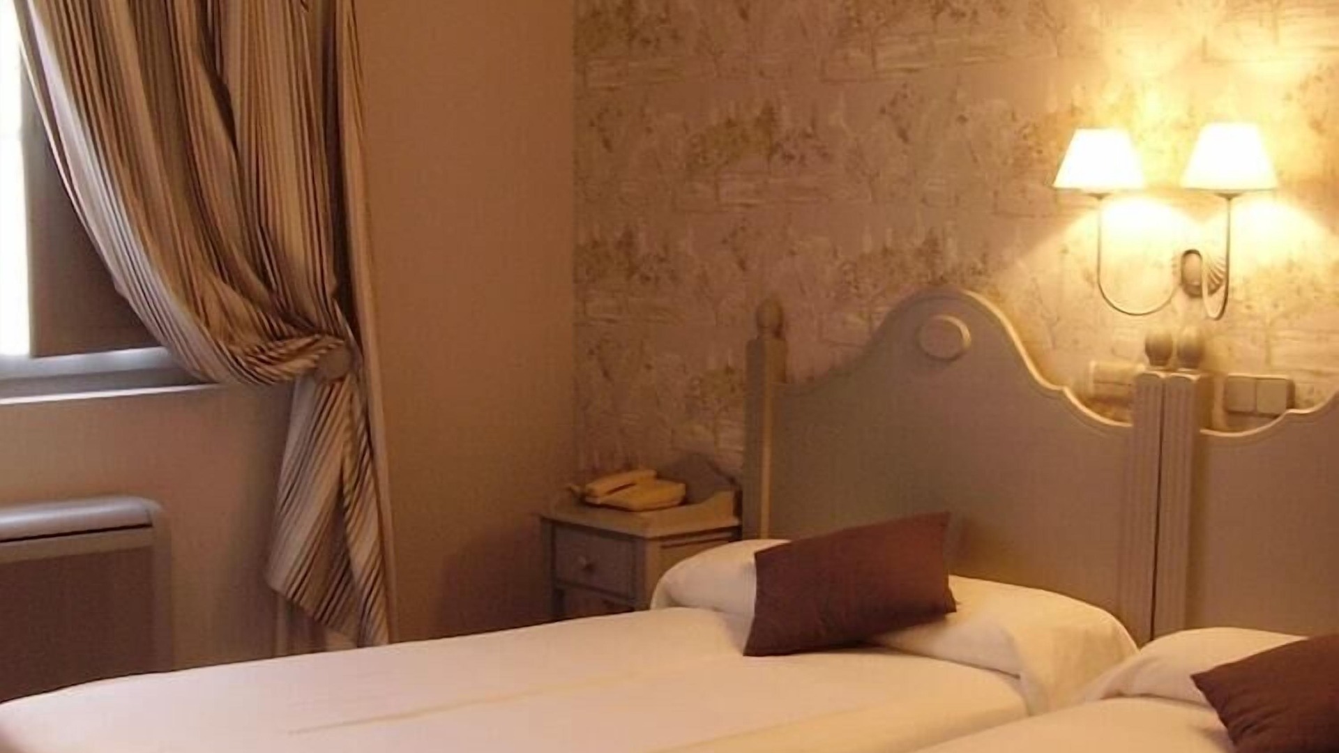Photo of Bedroom in Comillas City Center