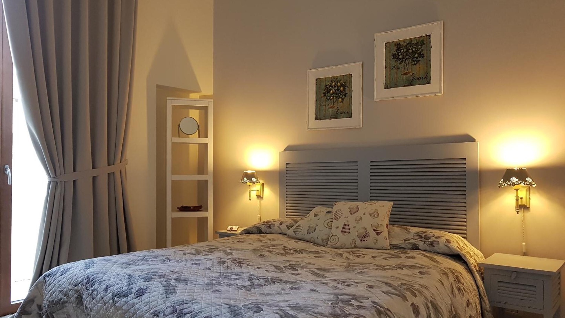 Photo of Bedroom in Trani