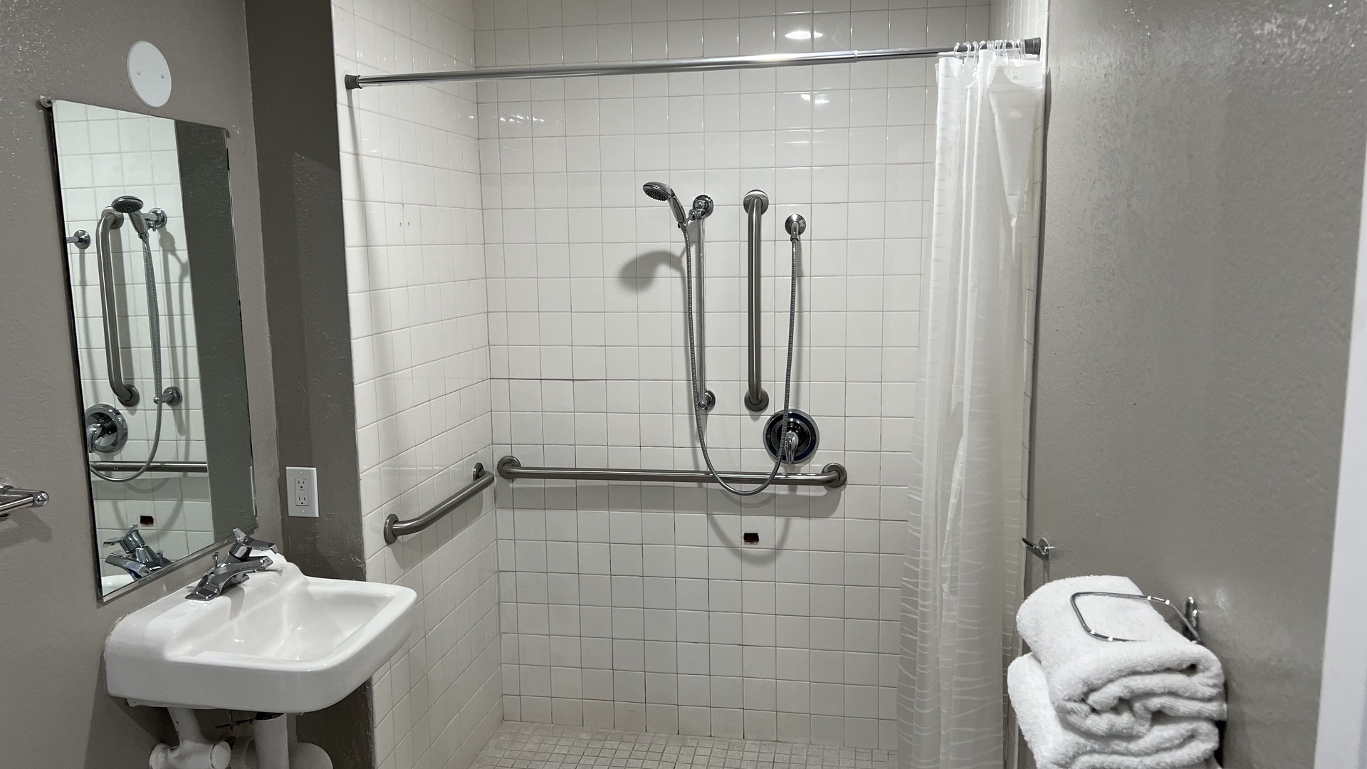 Photo of Bathroom in Pacific