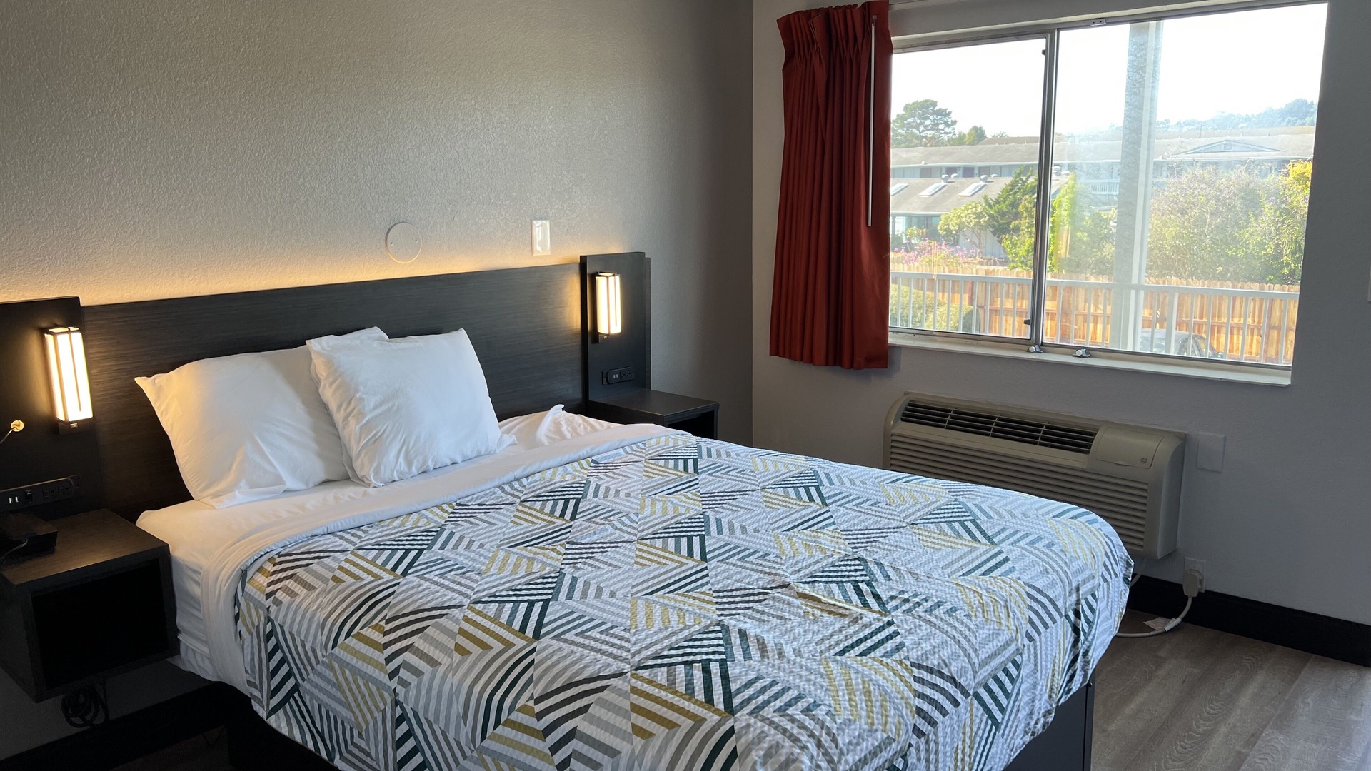 Photo of Bedroom in Pacific