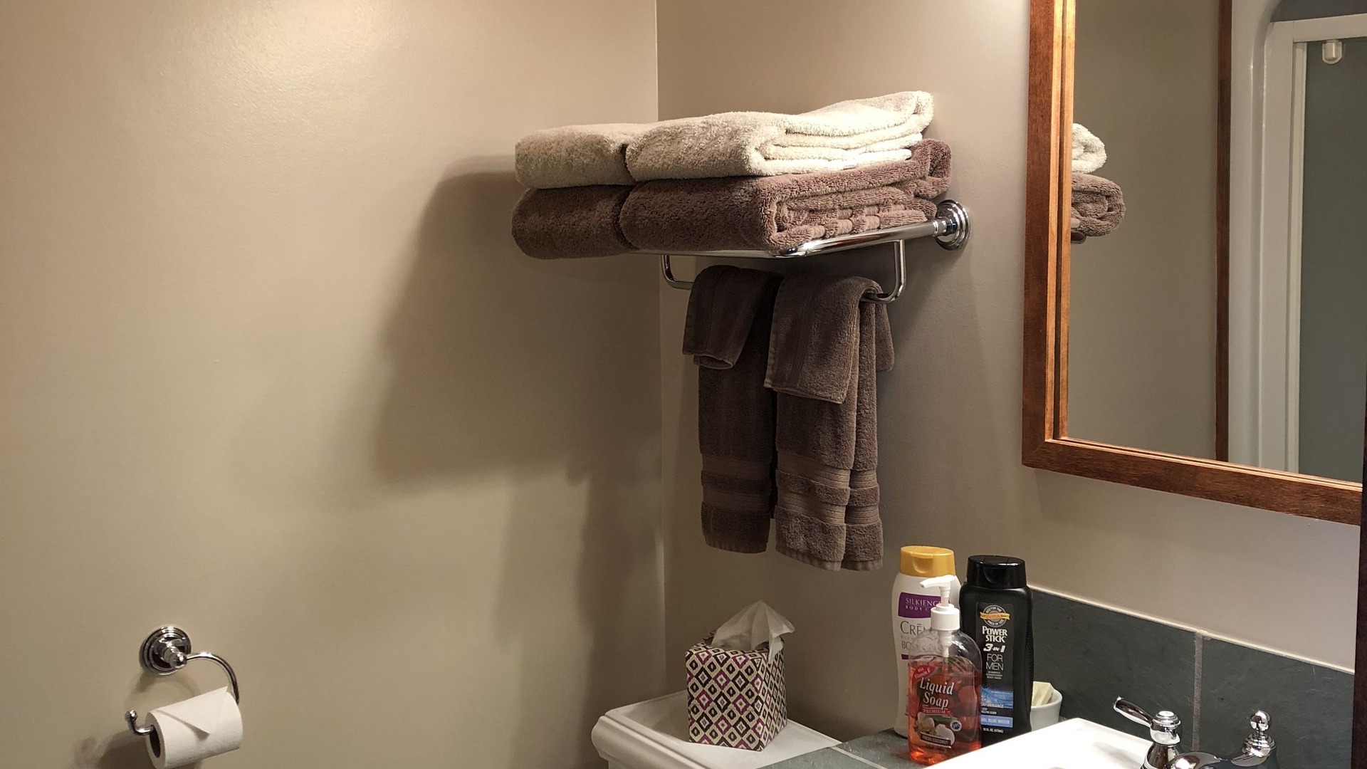 Photo of Bathroom in Corner