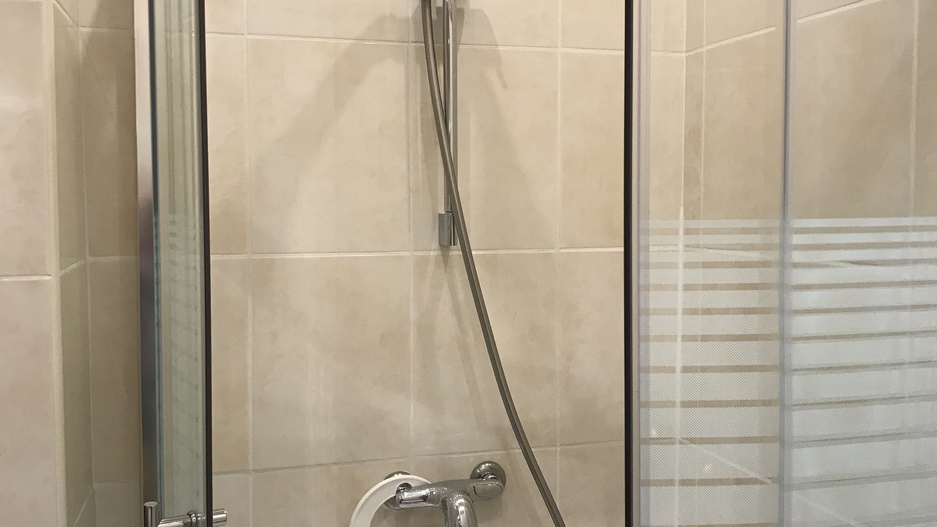 Photo of Bathroom in Cannes City Centre