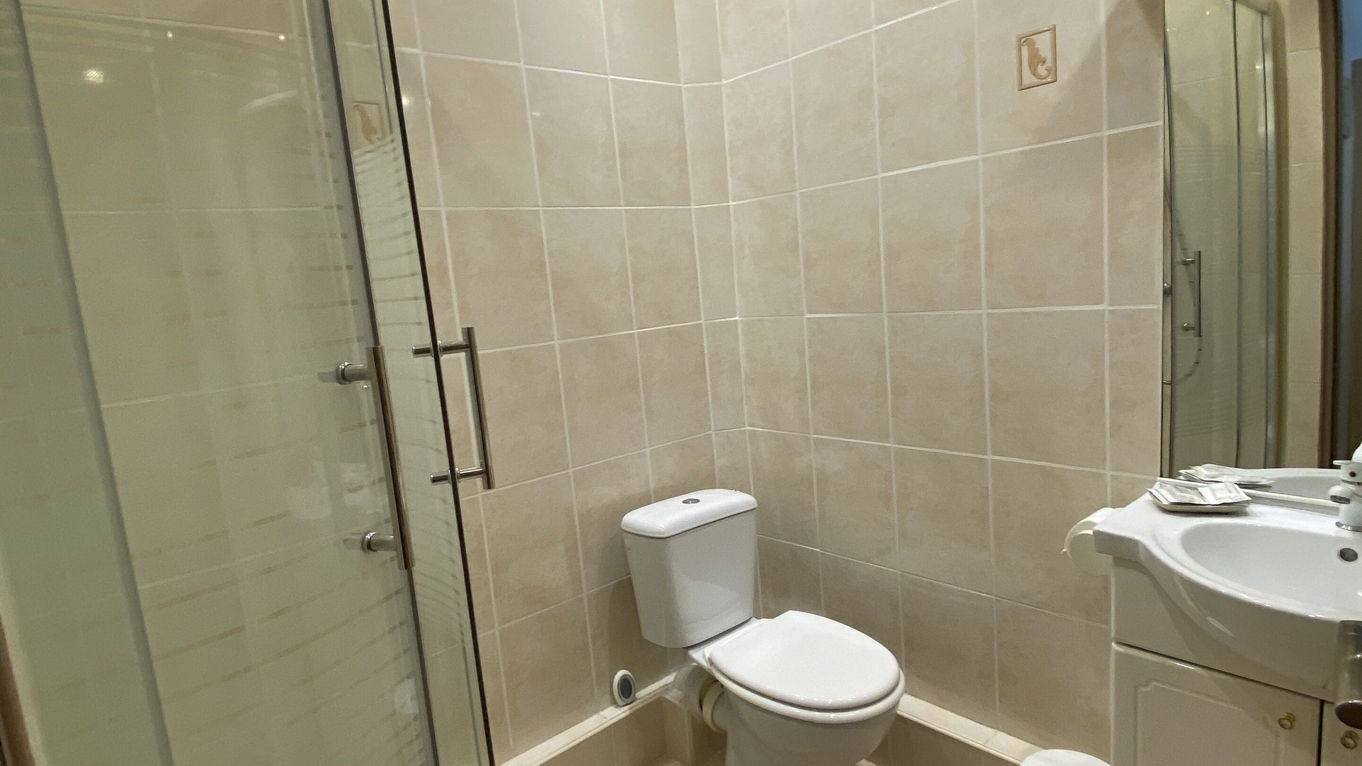 Photo of Bathroom in Cannes City Centre