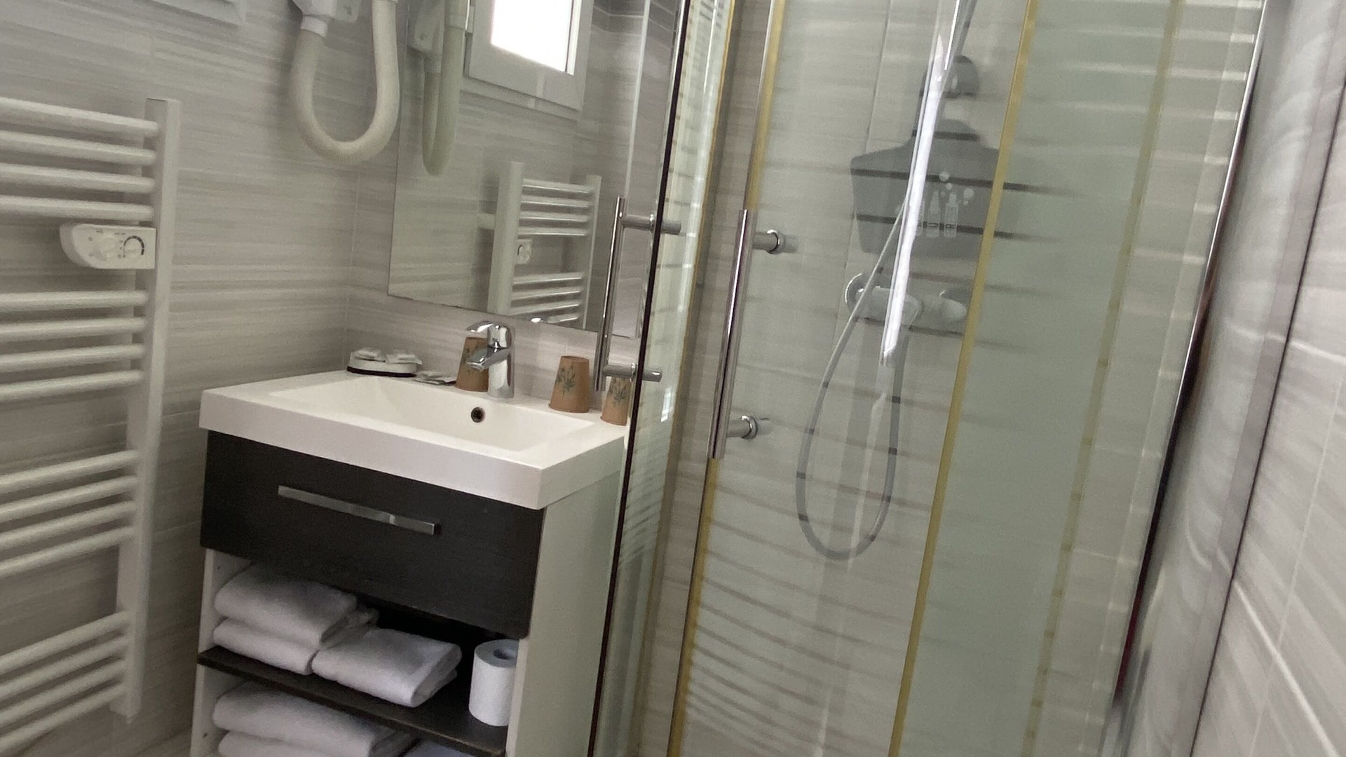Photo of Bathroom in Cannes City Centre