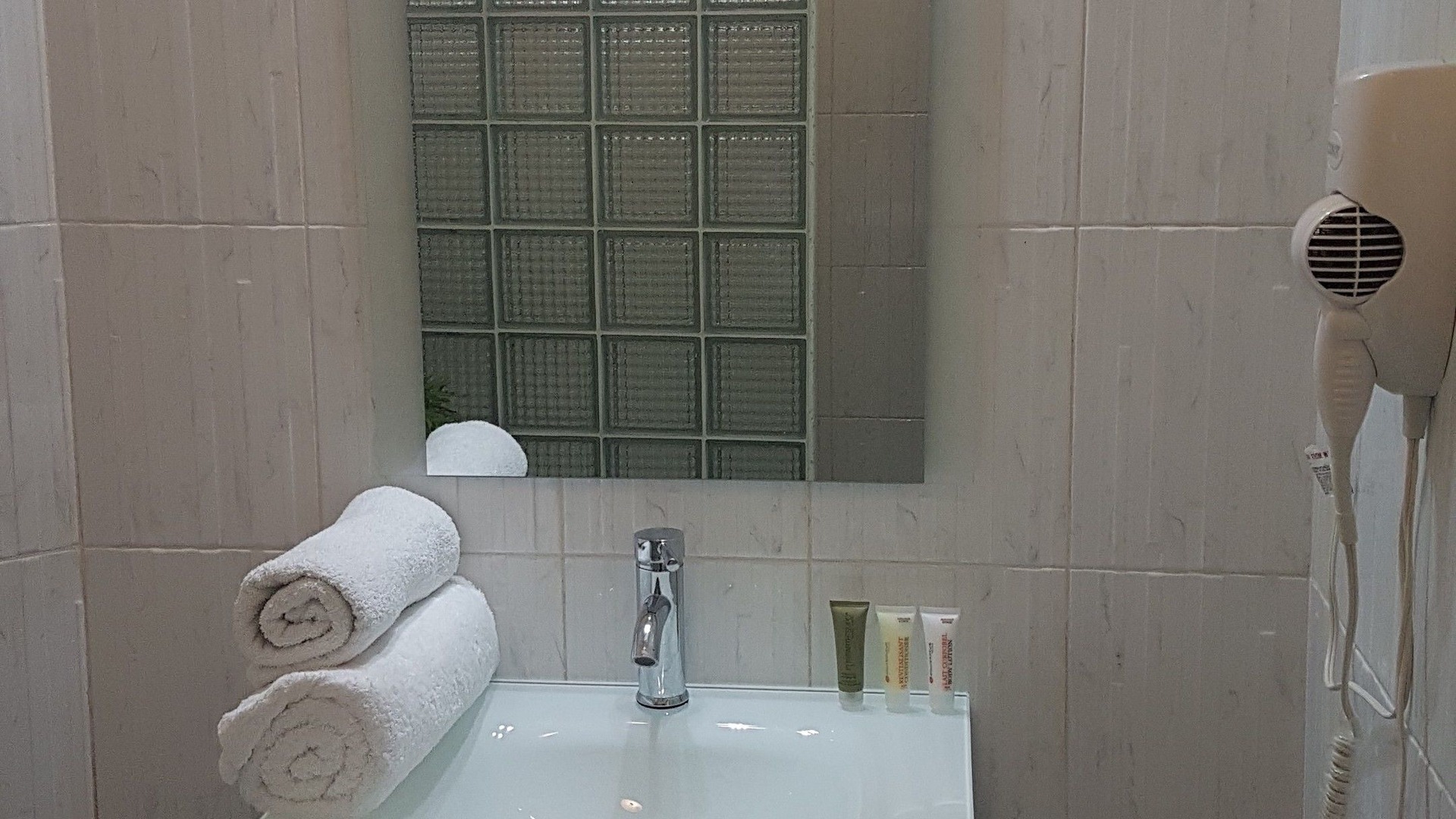 Photo of Bathroom in Municipality of Playa