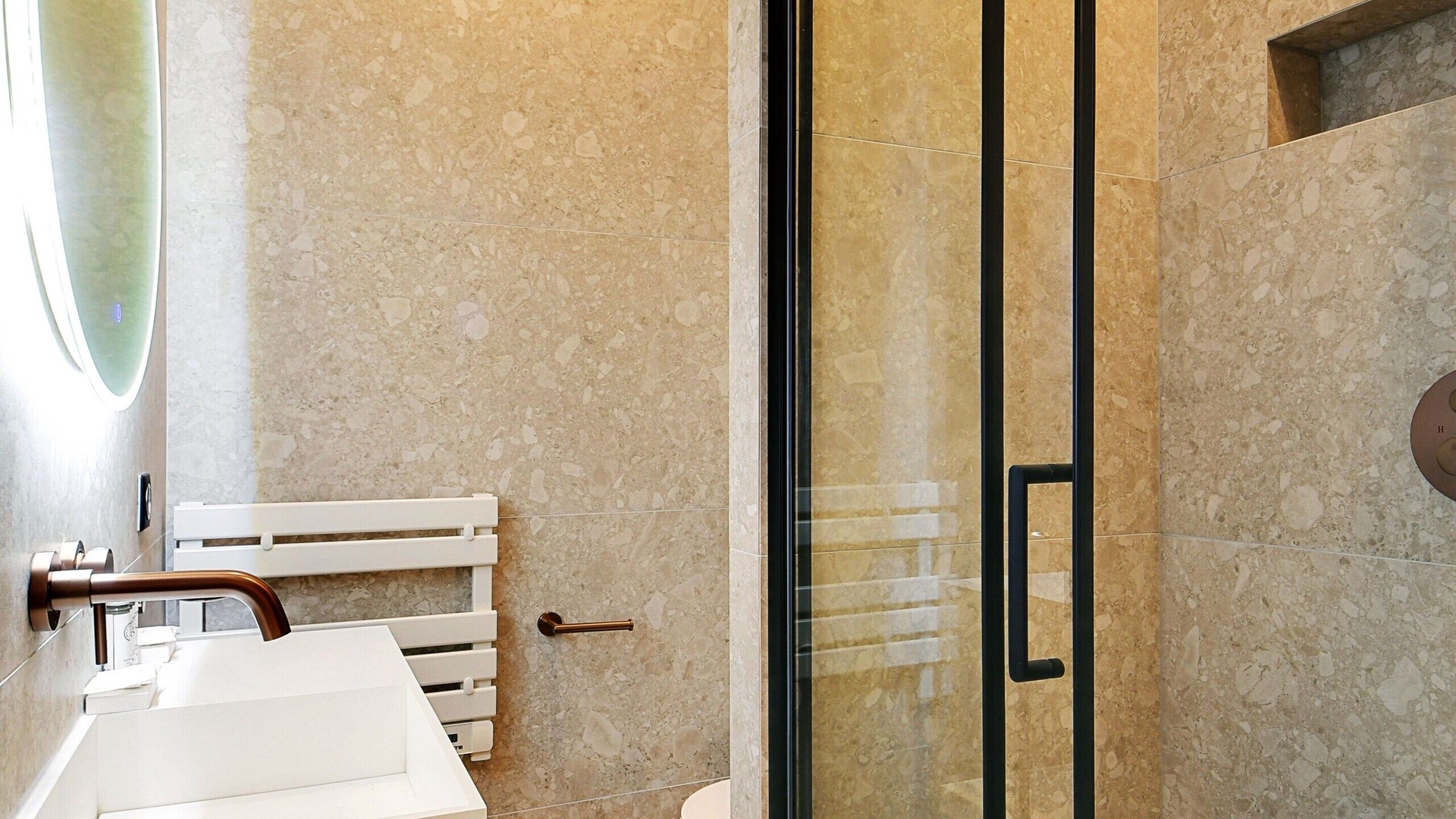 Photo of Bathroom in Villa Montmorency