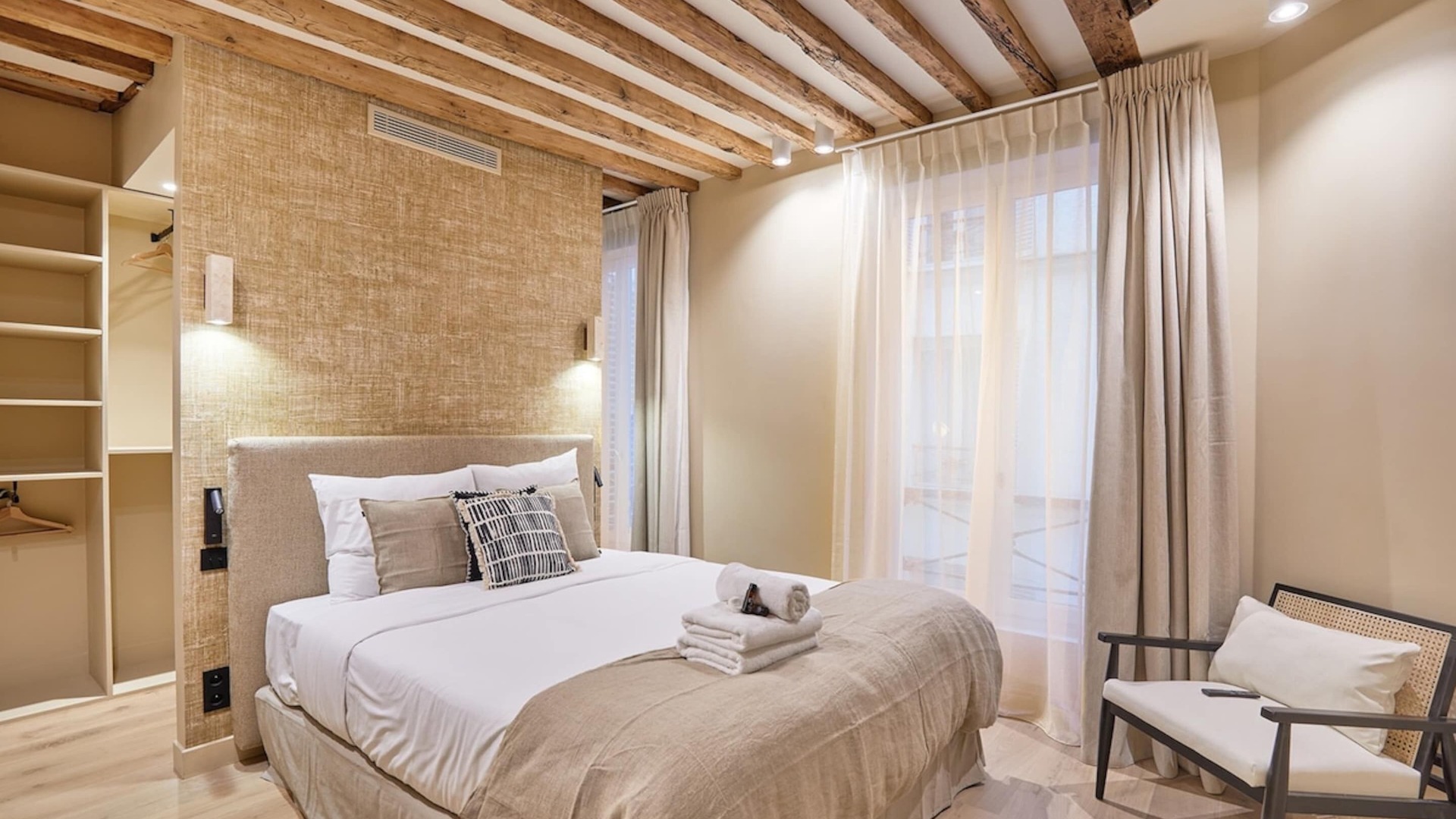 Photo of Others in 8th Arrondissement