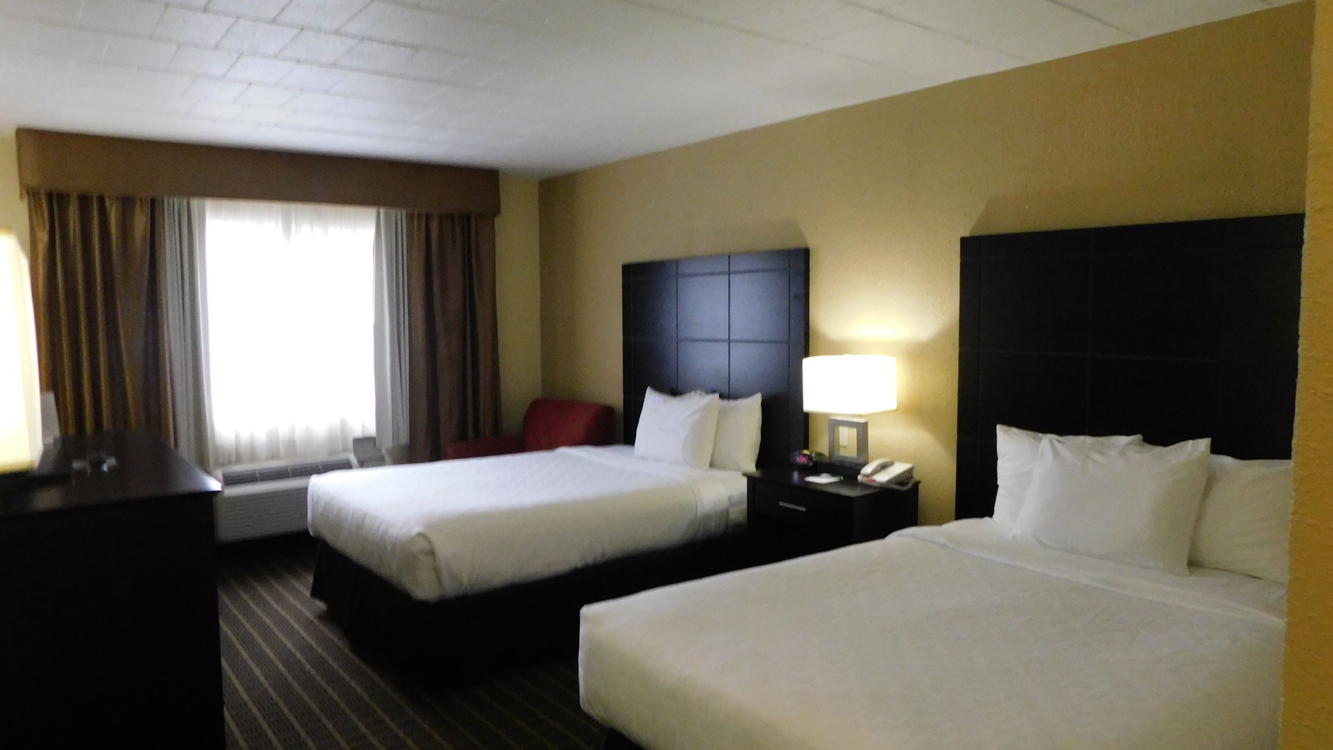 Photo of Bedroom in Star City