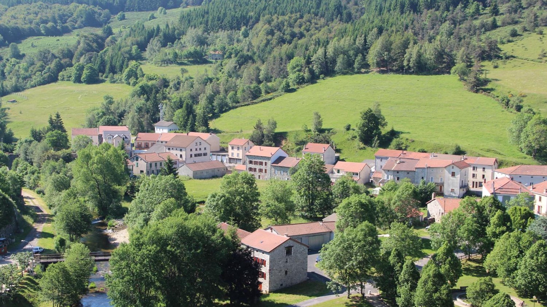 Photo of Outdoor in Saint-Cirgues-en-Montagne