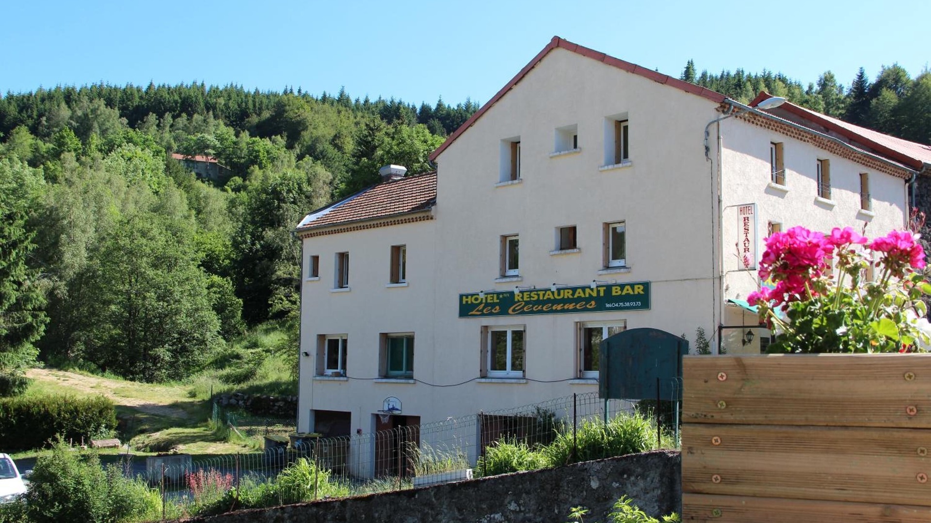 Photo of Outdoor in Saint-Cirgues-en-Montagne