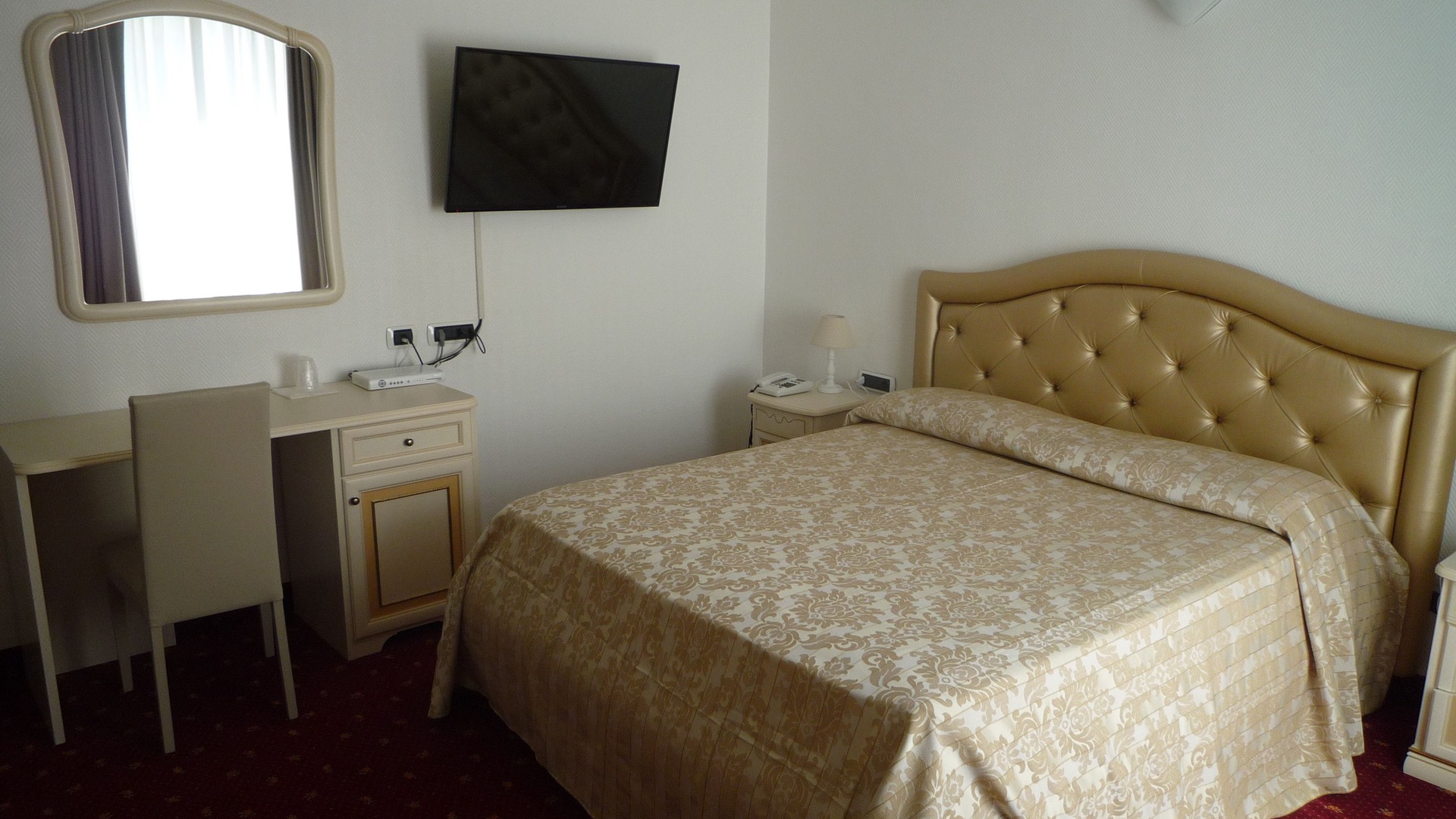 Photo of Bedroom in Piombino