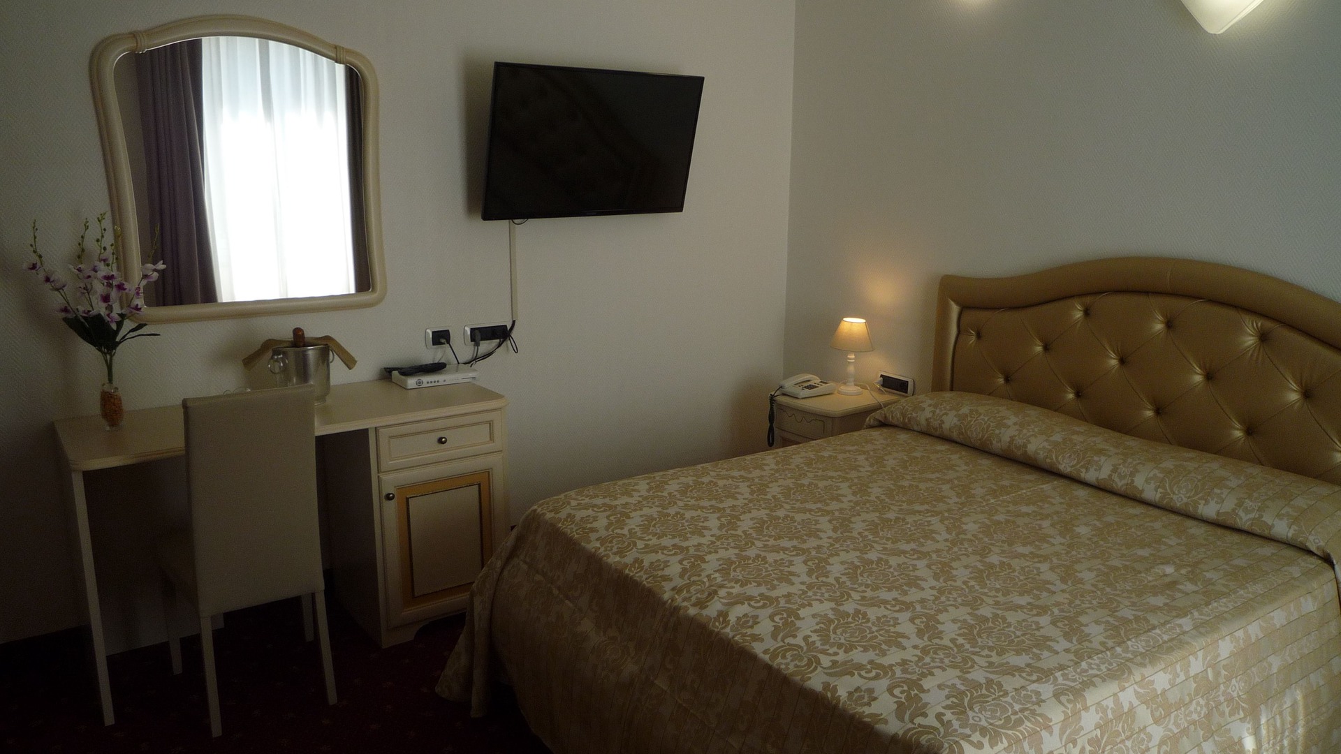 Photo of Bedroom in Piombino