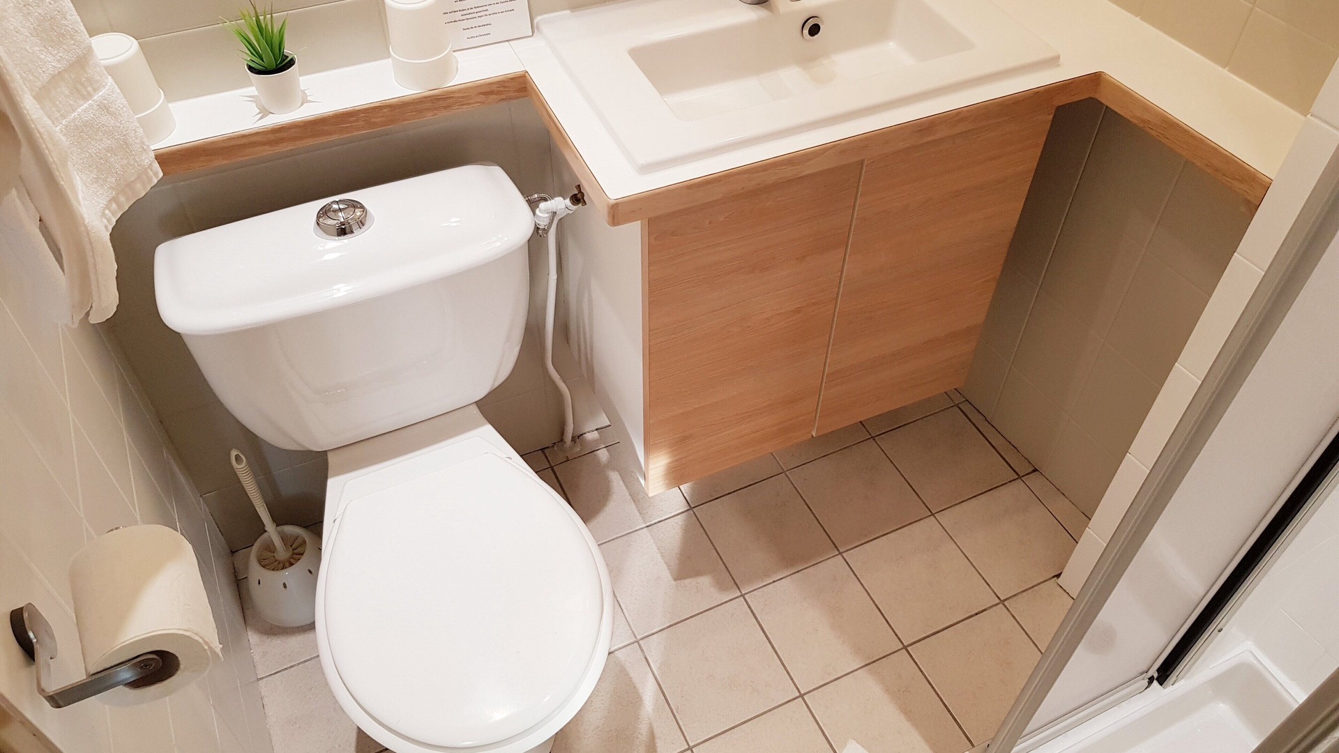 Photo of Bathroom in Ennezat