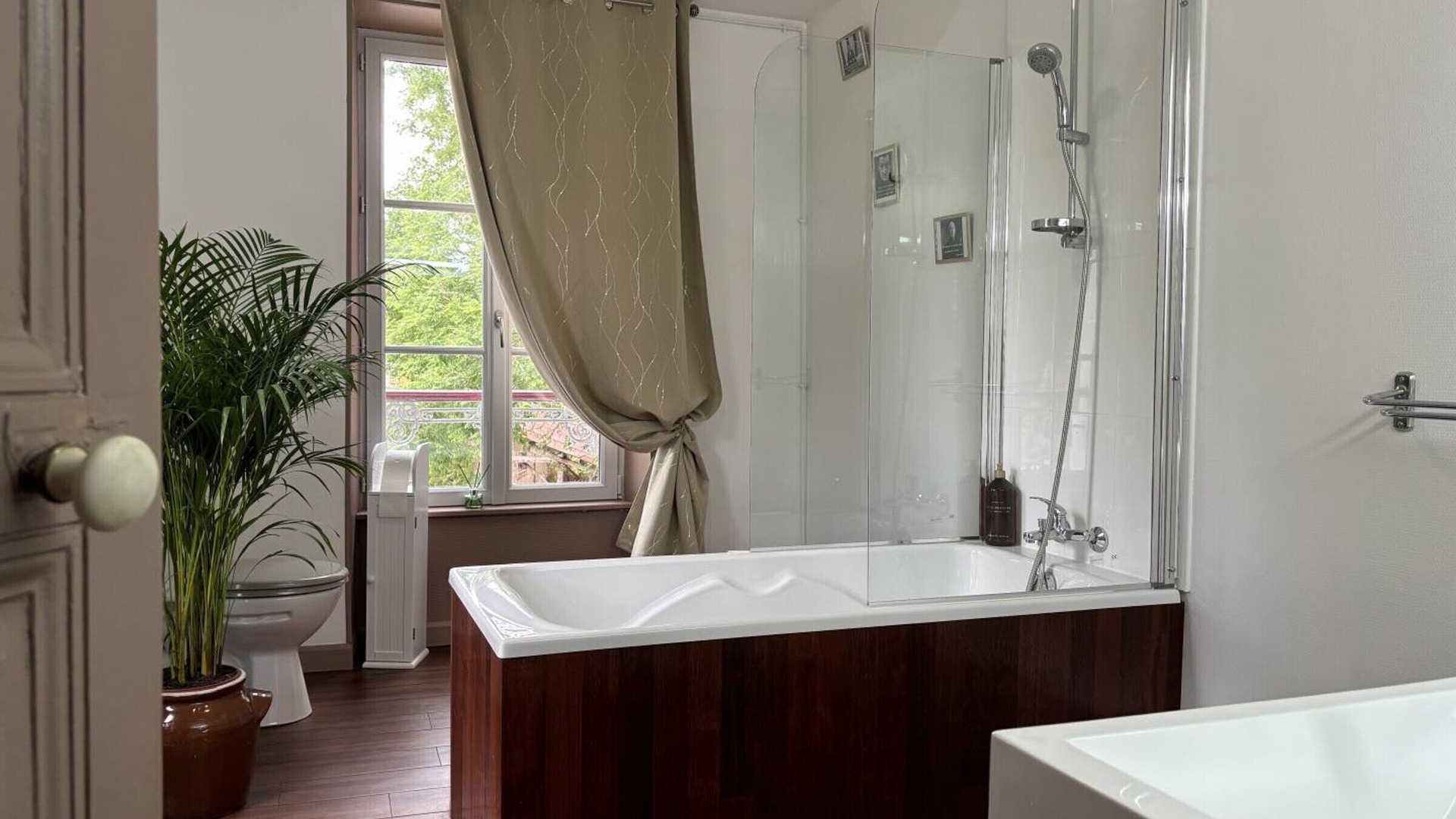 Photo of Bathroom in Jaligny-sur-Besbre