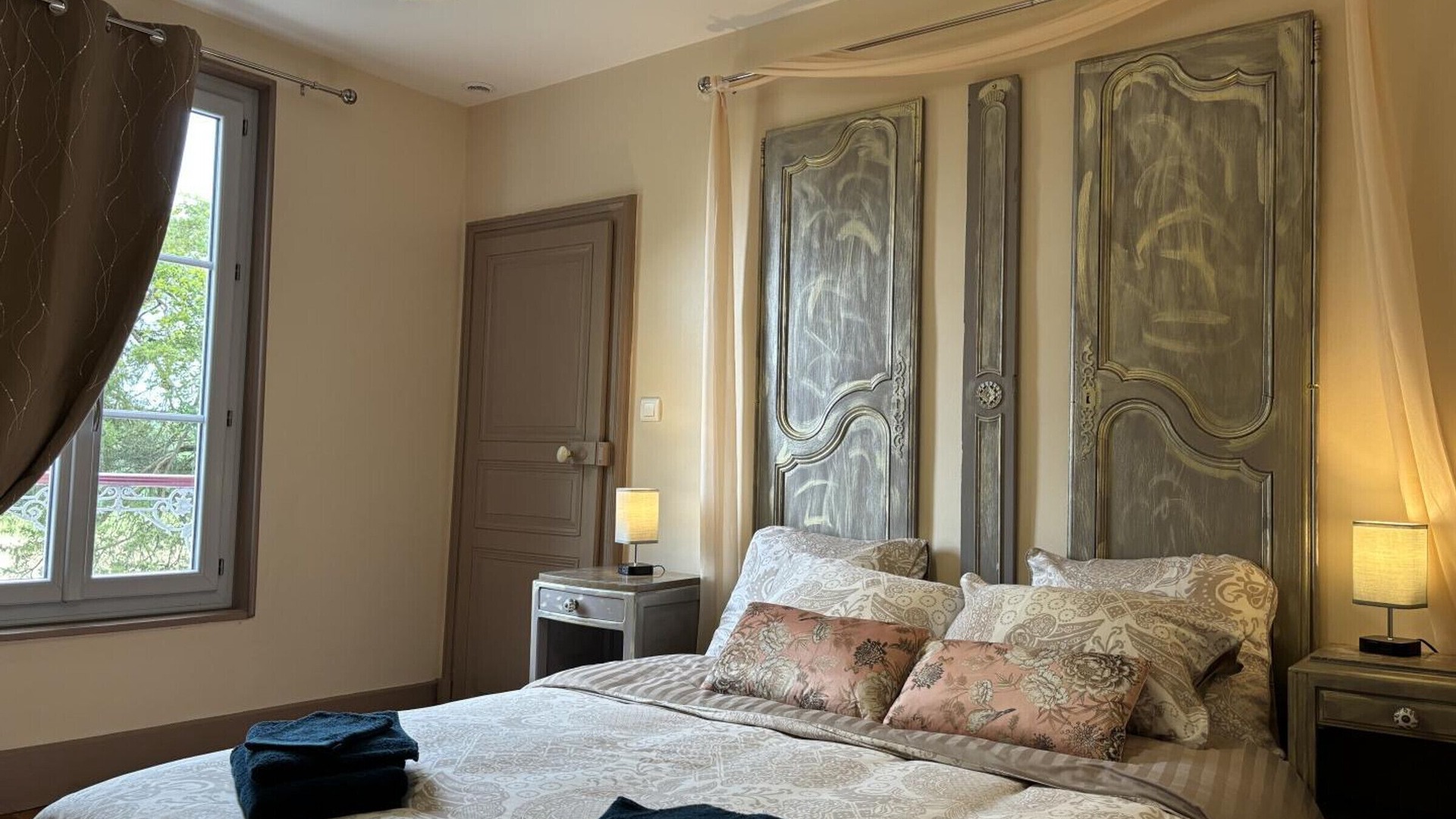 Photo of Bedroom in Jaligny-sur-Besbre