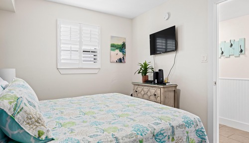 Condo, 1 King Bed with Sofa bed, Balcony (Heavenly Hill - Pet Friendly)