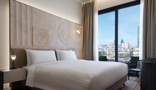 Penthouse, 5 Bedrooms, City View, Corner