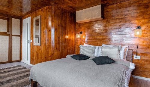 Argos Bungalow with Private Jacuzzi