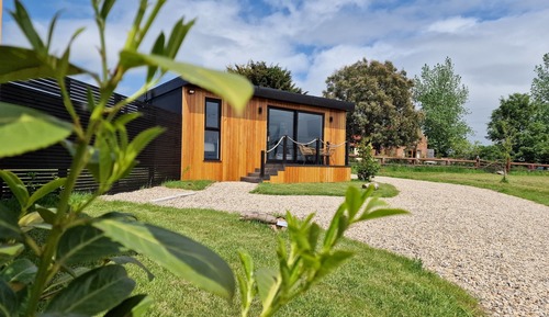 Luxury Apartment, Ensuite (WILLOW Private Hot Tub )