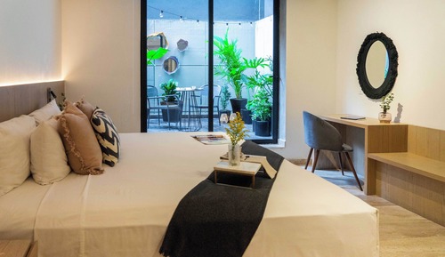 Premier Apartment