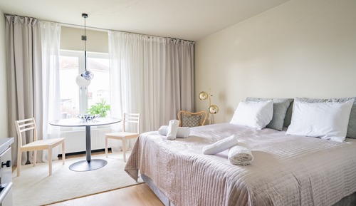 Gardenview Studio (1016)